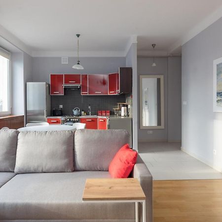 Metro Raclawicka Red Apartment Варшава Екстериор снимка