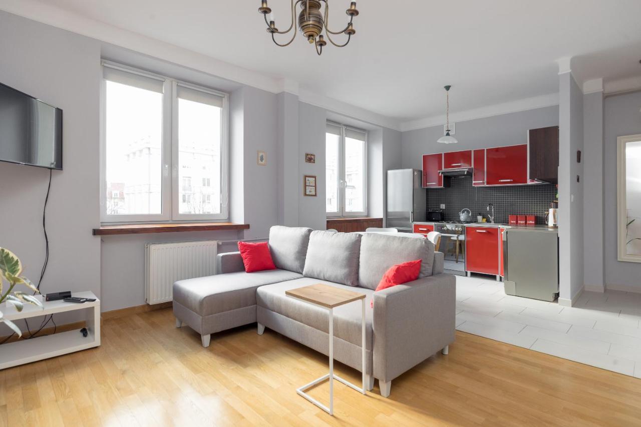 Metro Raclawicka Red Apartment Варшава Екстериор снимка