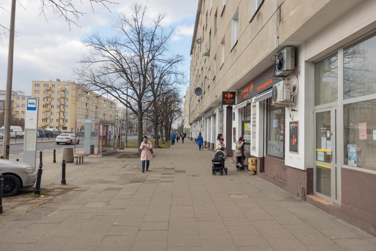 Metro Raclawicka Red Apartment Варшава Екстериор снимка